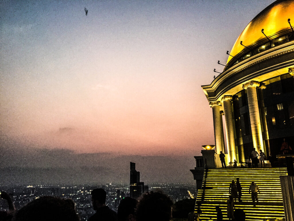 hangover bar bangkok thailand