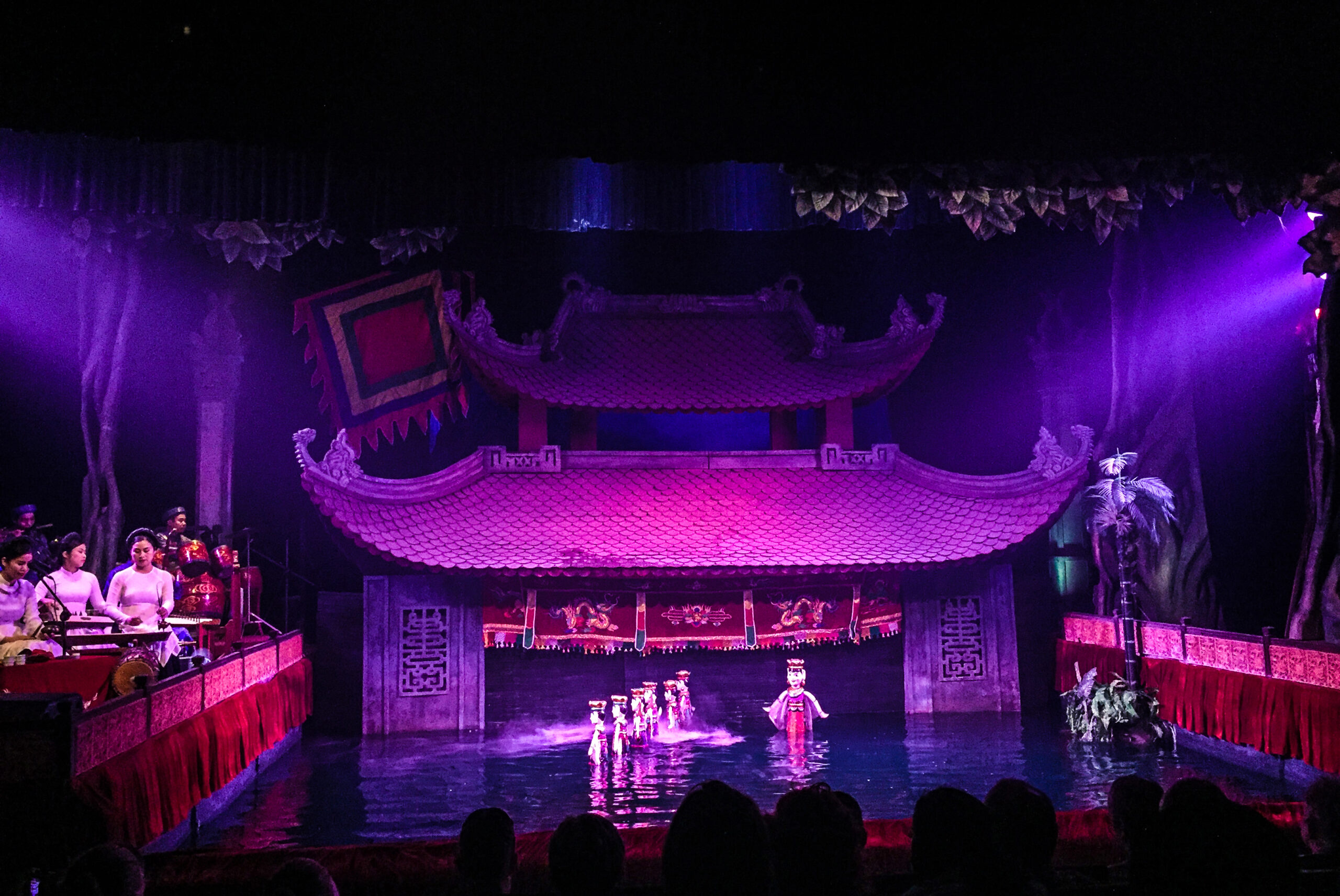 hanoi vietnam puppet show