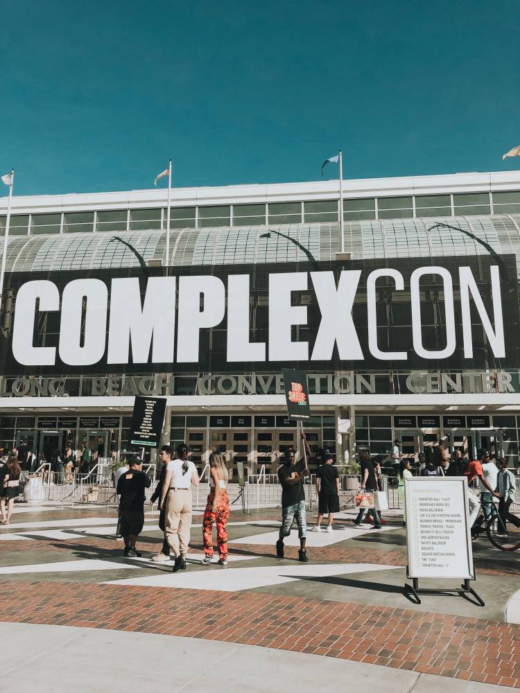 This Was The Most Fun Booth At Complexcon 2018 : Popsockets Complexcon