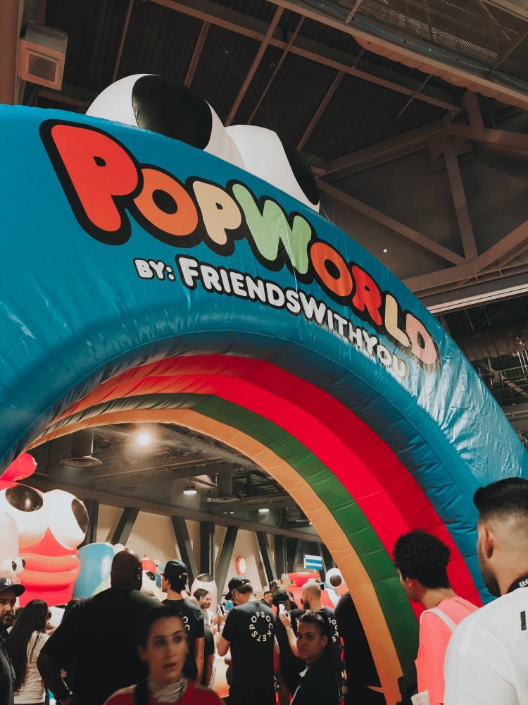 This Was The Most Fun Booth At Complexcon 2018 : Popsockets Complexcon