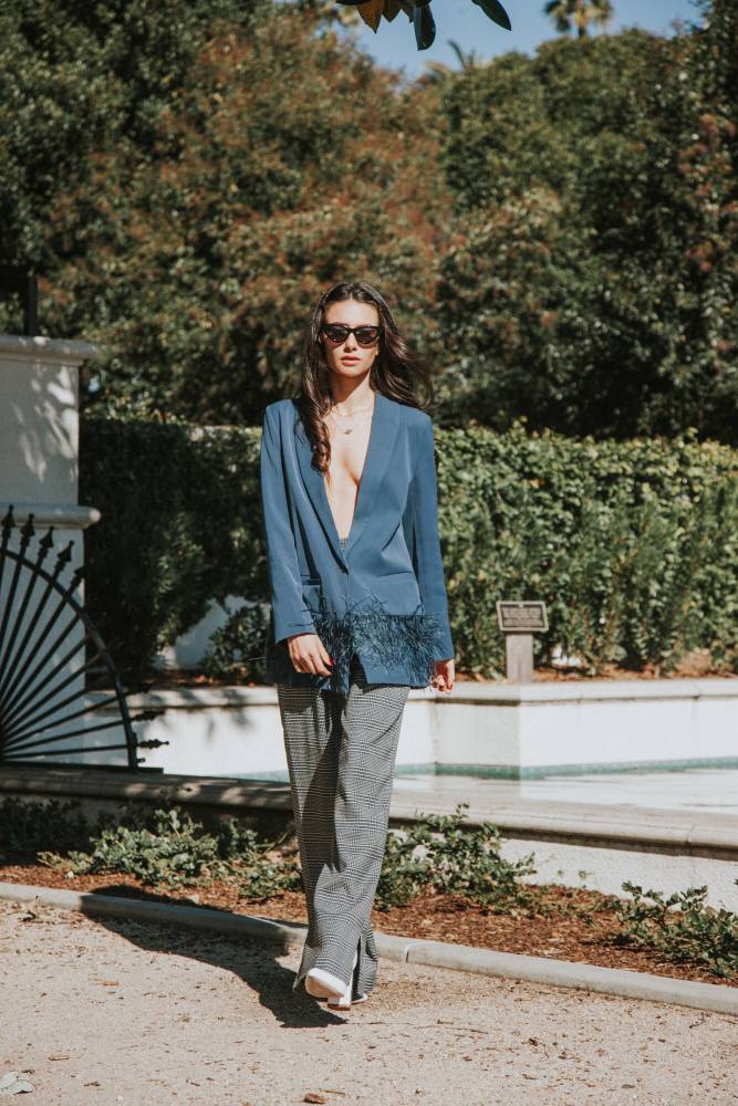 How To Style An Oversized Blazer For A Sexy & Sleek Look - Amy Marietta