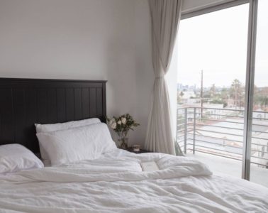 How To Create The Most Comfortable Bed In The World - Amy Marietta - Kassatex Bamboo Linen Bedding & Buffy Cloud Comforter
