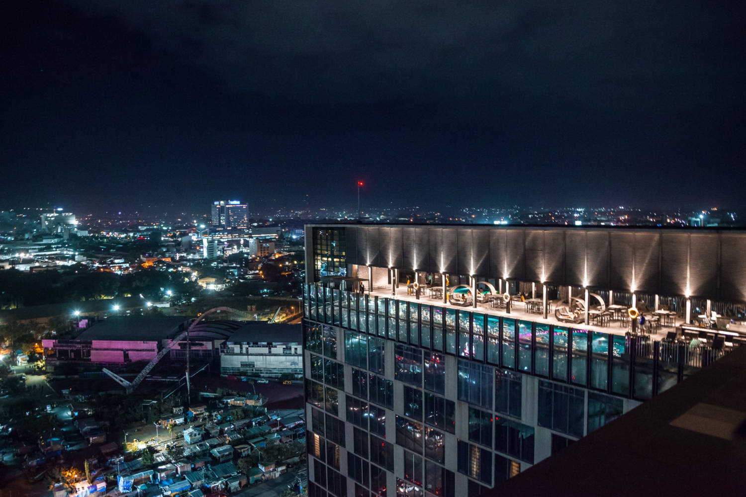 The Best Hotel In Cebu City To Stay At (With A BEAUTIFUL Rooftop) - Bai Hotel Cebu