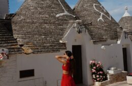 Alberobello Italy trullos travel guide & itinerary - amy marietta